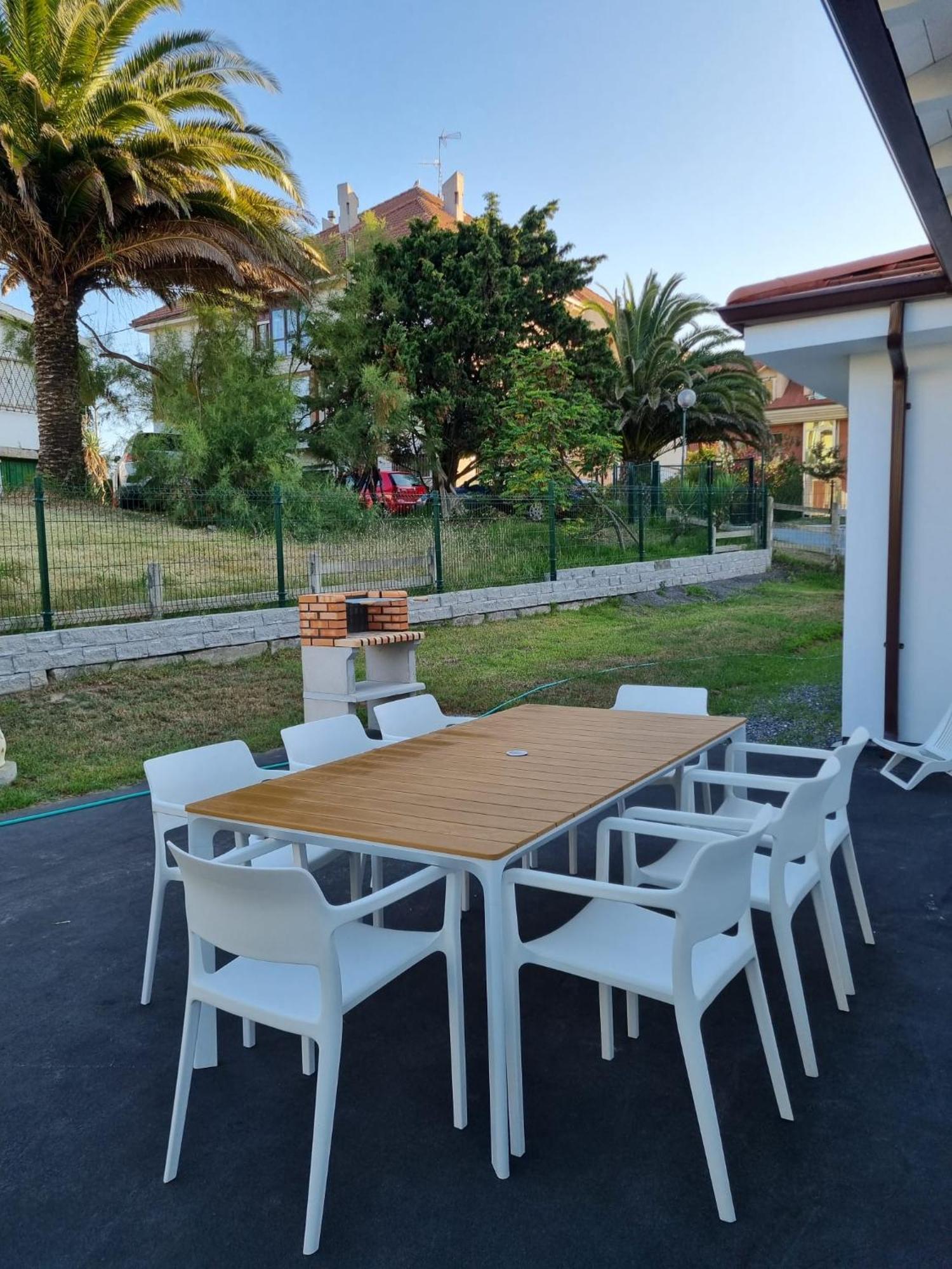 Playa Joyel Family Surf House * Noja